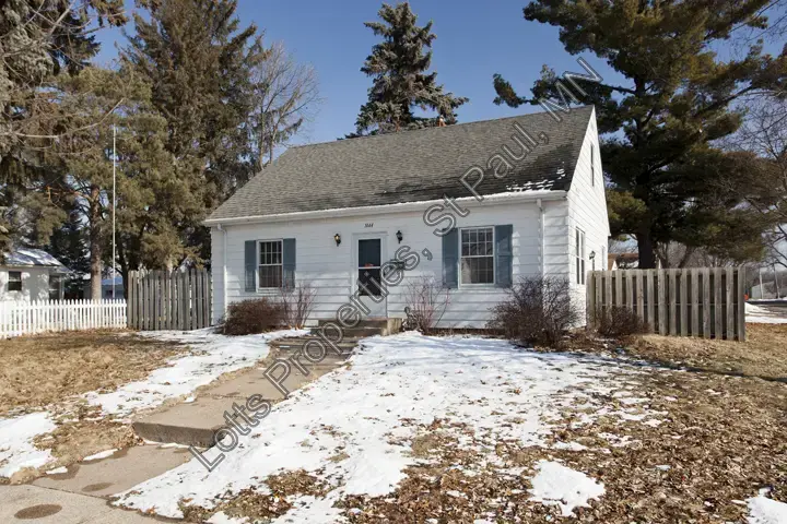 Front exterior of 1444 Alameda during winter before recent exterior updates