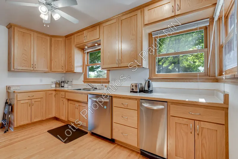 Front exterior of 1443 St Albans rental home in Como Park, St. Paul